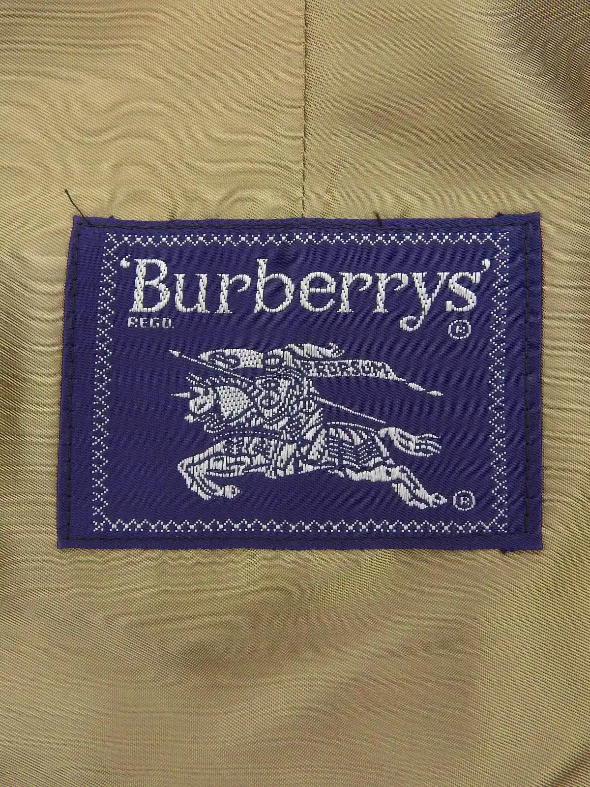 BURBERRY ノバチェックライニングトレンチコート ベージュ