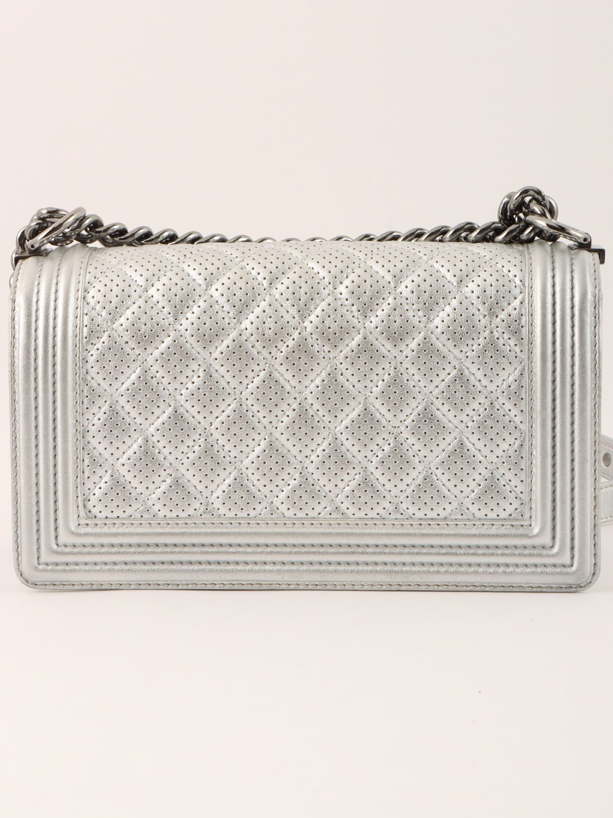 希少 シャネル CHANEL シルバー ヴィンテージ クローバー カフス 箱付 楽天市場】CHANEL シャネル シャネル 22 ミニ マトラッセ メダル