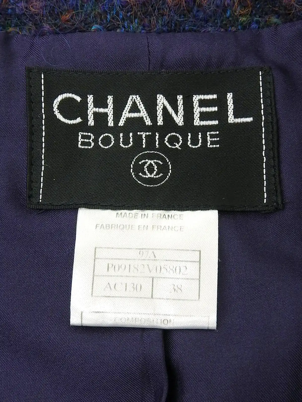 CHANEL ヴィンテージ【激レア⭐︎希少⭐︎美品】マイヨ素材CCマークTシャツ CHANEL ストライプパターンCCマークボタンクロップドシャツ