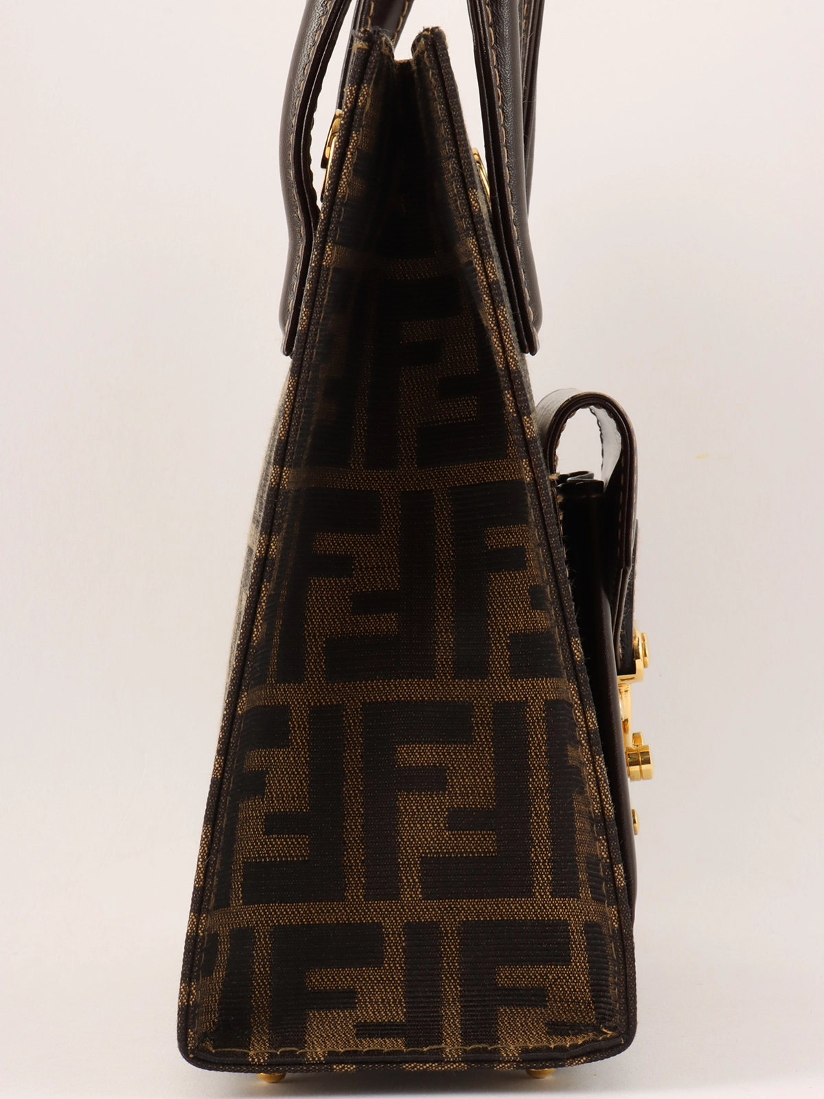 FENDI ブラウン ダブルブレスト コート　ヴィンテージ　ハンガーセット フェンディ FENDI ハンドバッグ ショルダーバッグ ゴートゥ