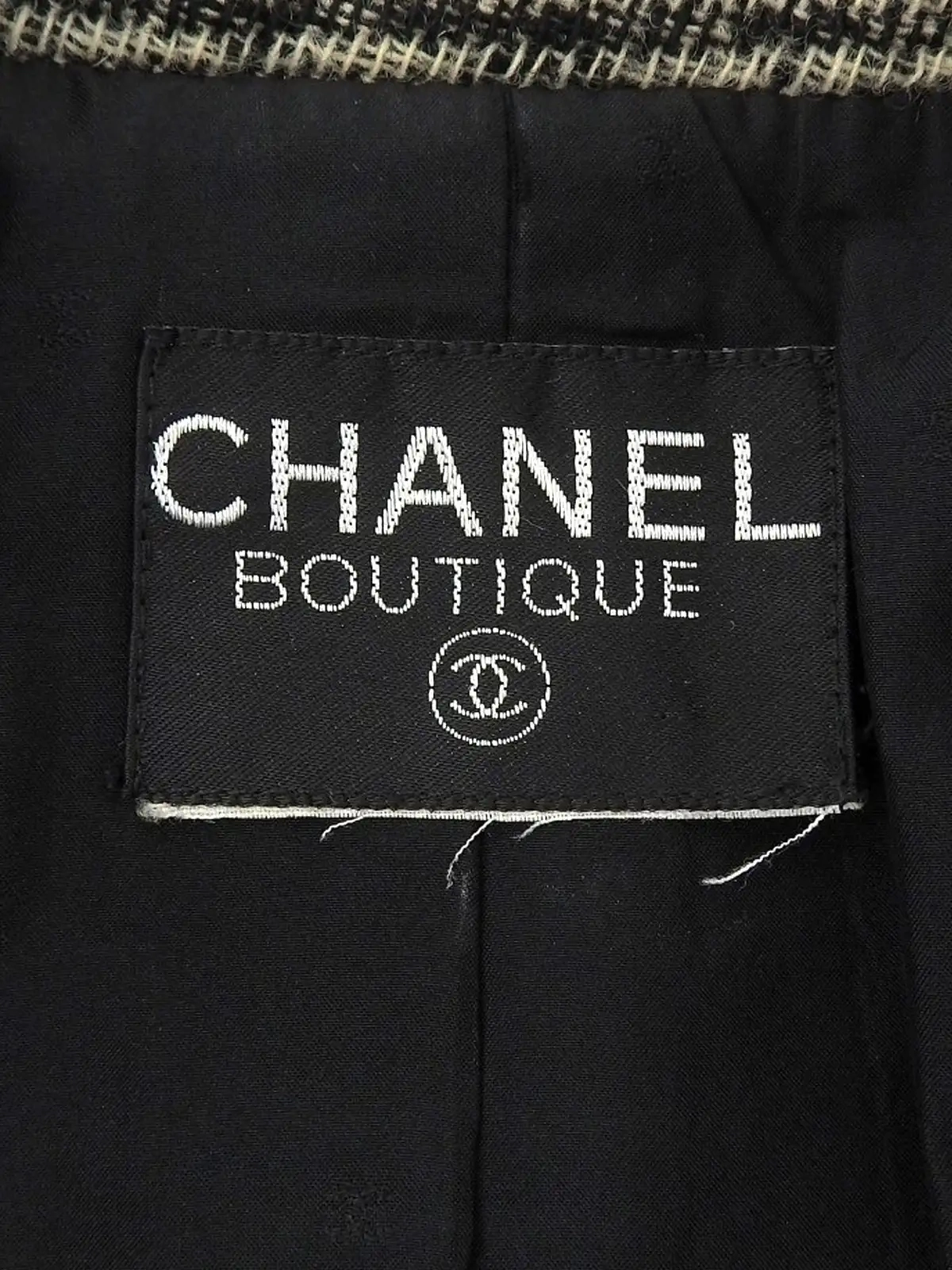 CHANEL ウールロゴボタンジャケット アイボリー／ブラック