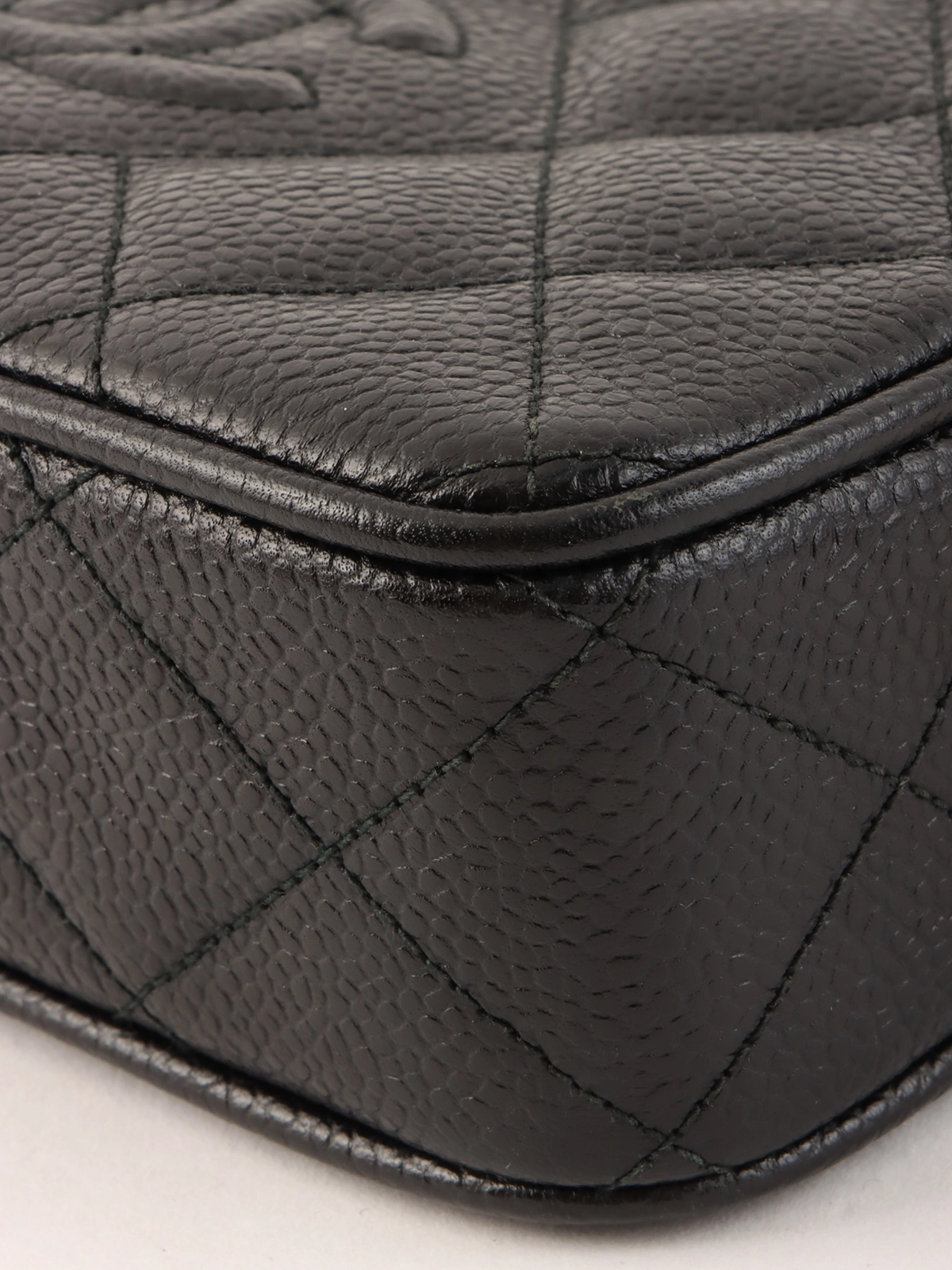 CHANEL 1992年頃製 キャビアスキンCCマークボールチャームミニ