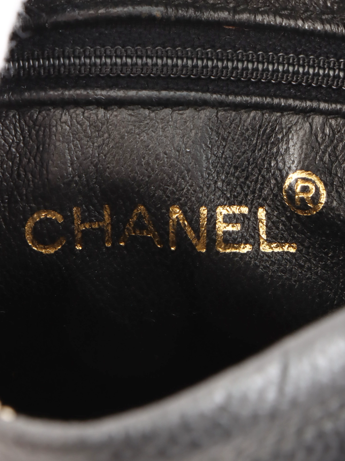 CHANEL カタログ　1992年　フランス印刷　シャネル CHANEL 1992年頃製 キャビアスキンCCマークボールチャームミニ