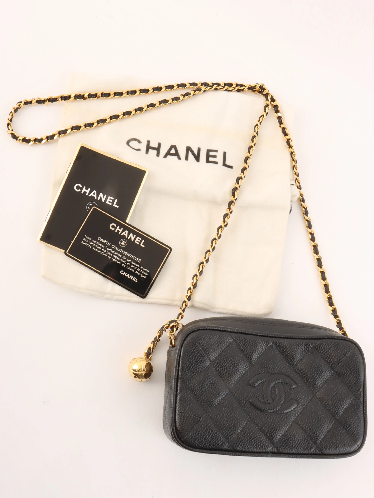 CHANEL キーホルダー　破損品　1990 シャネル CHANEL 1992年頃製 キャビアスキンCCマークボールチャームミニ