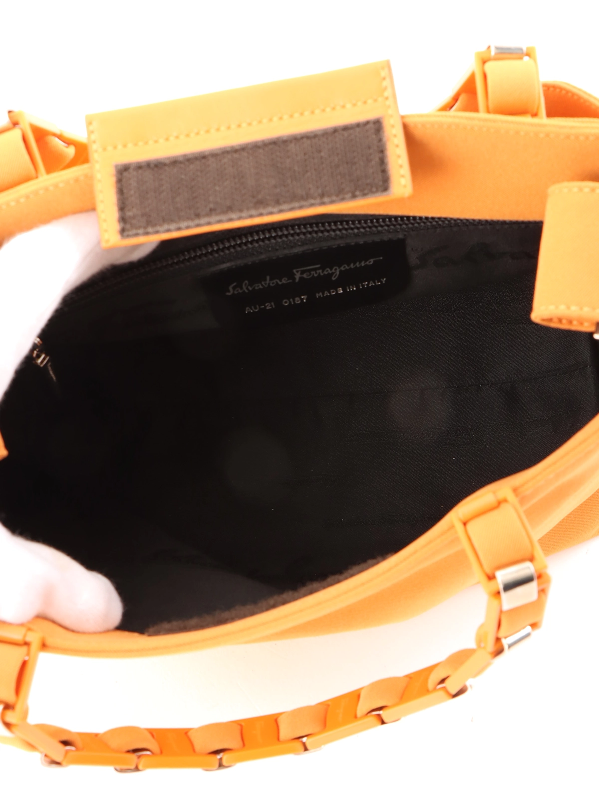 Salvatore Ferragamo オレンジケース サルバトーレフェラガモ Salvatore Ferragamo 小銭入れ コイン