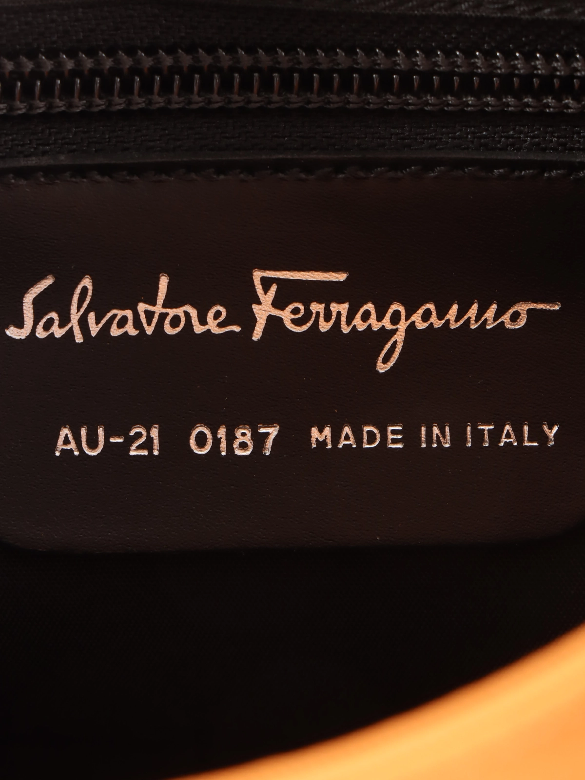 SALVATORE FERRAGAMO ロコ ティテル フォルトオハ トトハック Salvatore Ferragamo サルバトーレフェラガモ/オールド2WAY