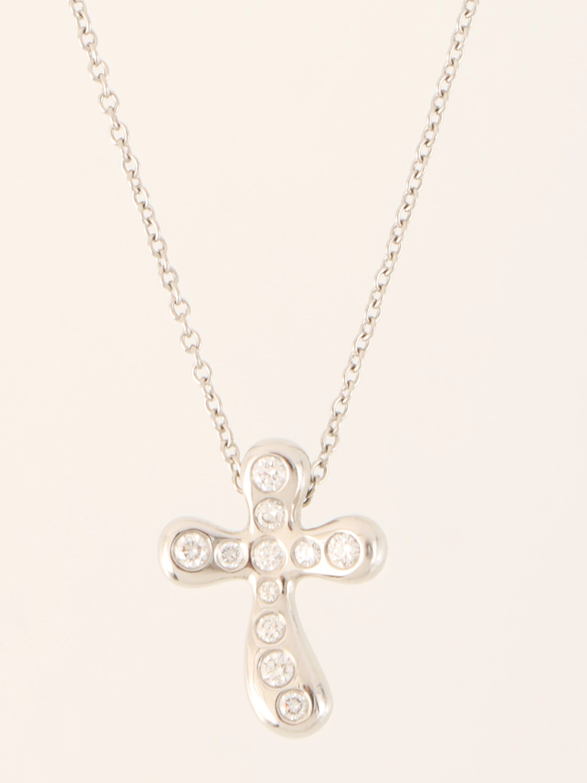 輝く高品質な TIFFANY シルバー プラチナダイヤモンドクロスネックレス CO. & ボディ・フェイスケア