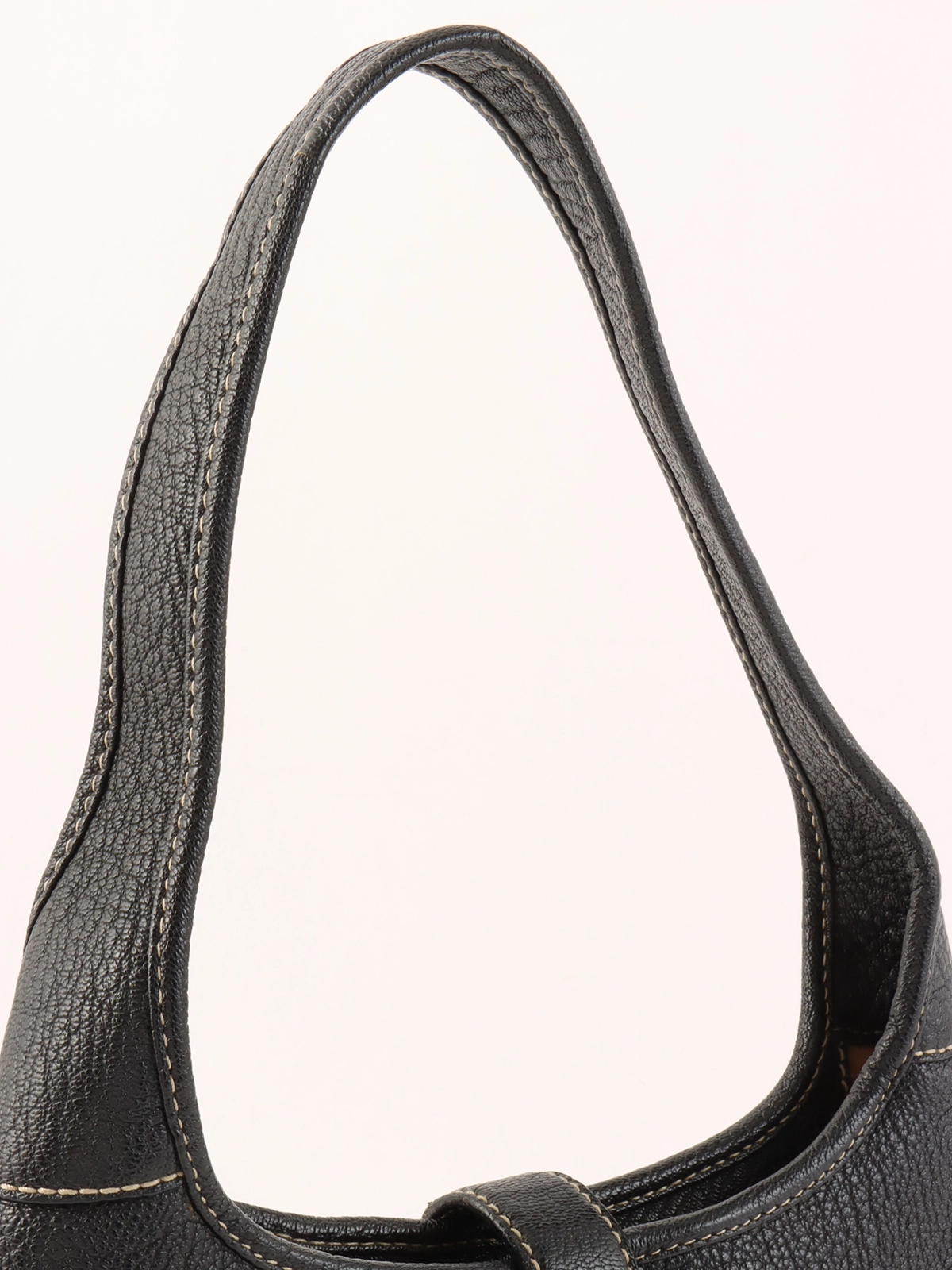 SALVATORE FERRAGAMO ヴァラプレートワンショルダーバッグ